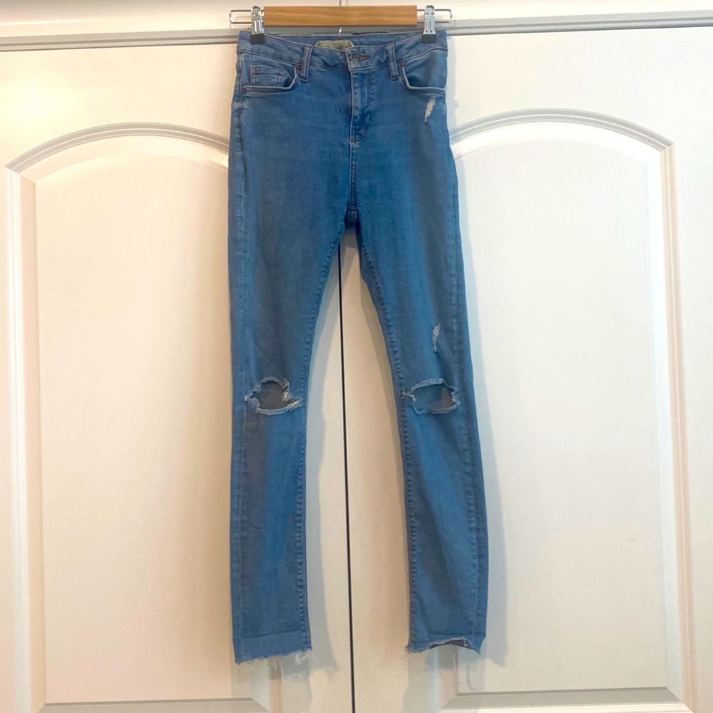 Top Shop Jamie Distressed Ripped Holes Ankle Fray Jeans